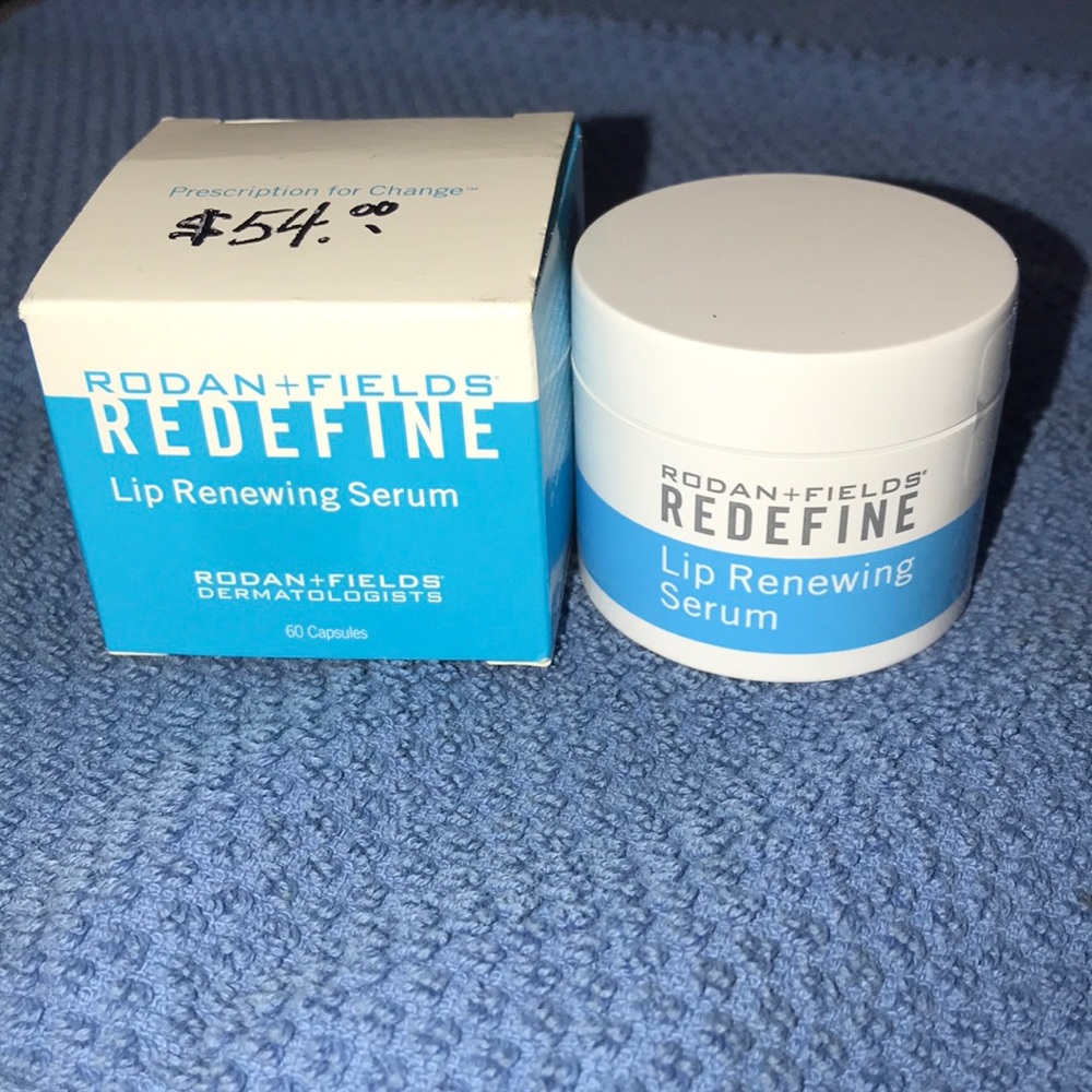 New Rodan + Fields Lip Renewing Serum 60 Capsules